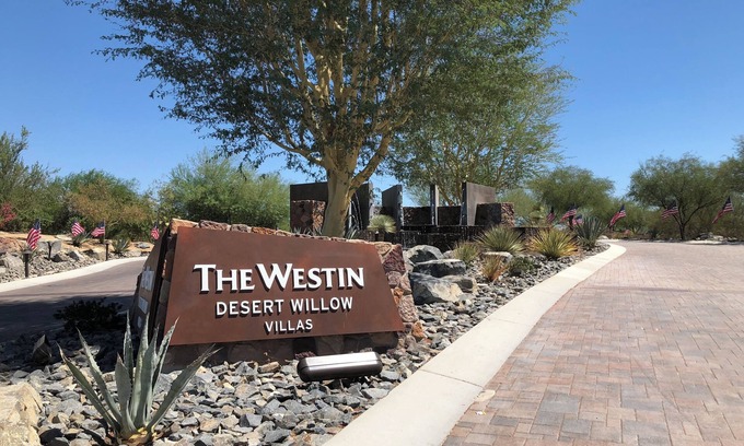 Palm Desert Apartamento | 1 bed-room villa 820sqft with living room, full kitchen at Palm Desert, CA.