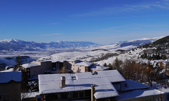 Font-Romeu-Odeillo-Via Hotel | Apartamento de 1 dormitorio de 46 m2 para 4/5 personas con orientación sur con vistas al centro de Font Romeu