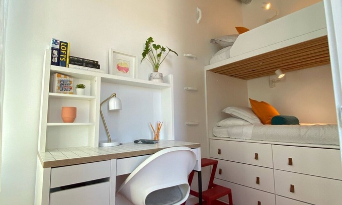 Pearl District Condominio | 1 Bedroom + 1 Flex Room / 1 Bathroom w/ EV Charger