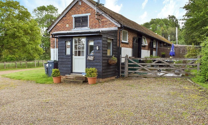 Bishop's Stortford Cabaña | Alojamiento de 1 habitaciones en Elsenham, near Bishop&rsquo;s Stortford