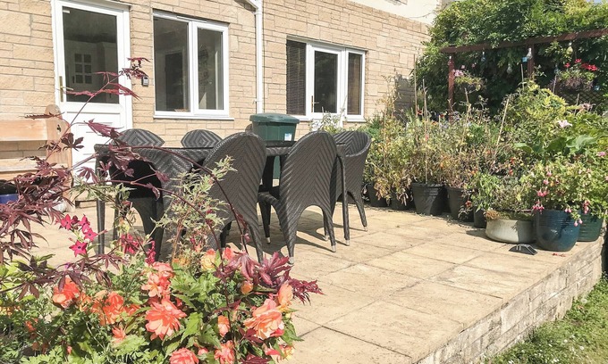 Combe Martin Cabaña | A very well presented, one bedroom apartment with a lovely, peaceful rear garden.
