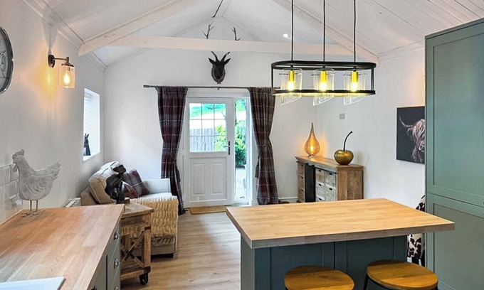 Liverton Cabaña | 1 bedroom accommodation in Newton Abbot