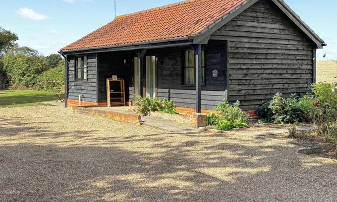 Woodbridge Cabaña | 1 bedroom accommodation in Framlingham