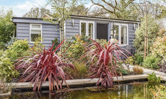 Poole Cabaña | 1 bedroom accommodation in Broadstone