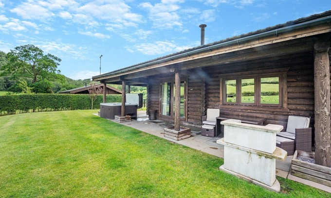 Cotebrook Casa | 1 bedroom accommodation in Broxton, Nr Chester