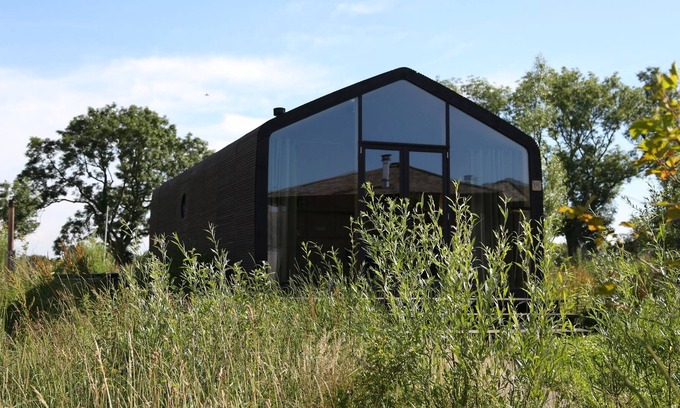 Nieuw-West Cabina | 1 bedroom accommodation in Amsterdam