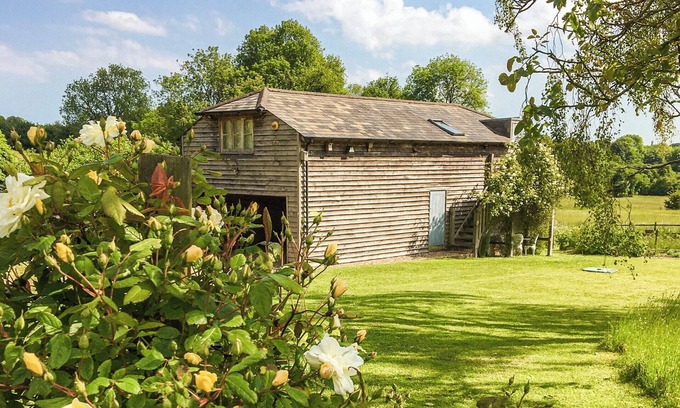 Bilting Cabaña | 1 bedroom accommodation in Brook, near Wye