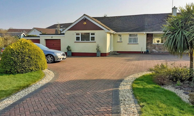 Galmpton Cabina | 1 bedroom accommodation in Churston Ferrers, near Brixham