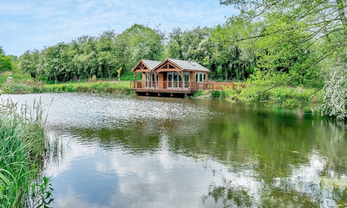 Stanton Upon Hine Heath Cabaña | 1 bedroom accommodation in Telford