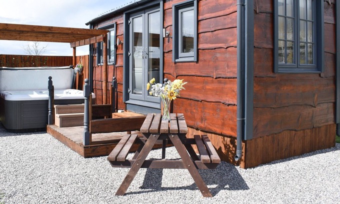 Crewe Cabaña | 1 bedroom accommodation in Audlem, near Nantwich