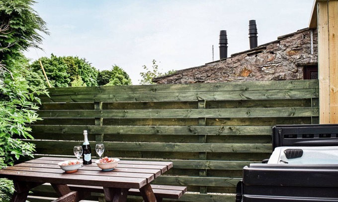 Hawes Cabaña | 1 bedroom accommodation in Gayle, near Hawes