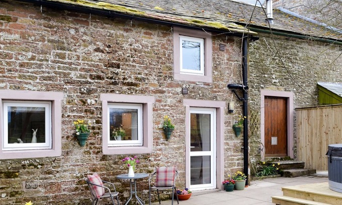 Westward Cabaña | 1 bedroom accommodation in Brocklebank, near Caldbeck and Uldale