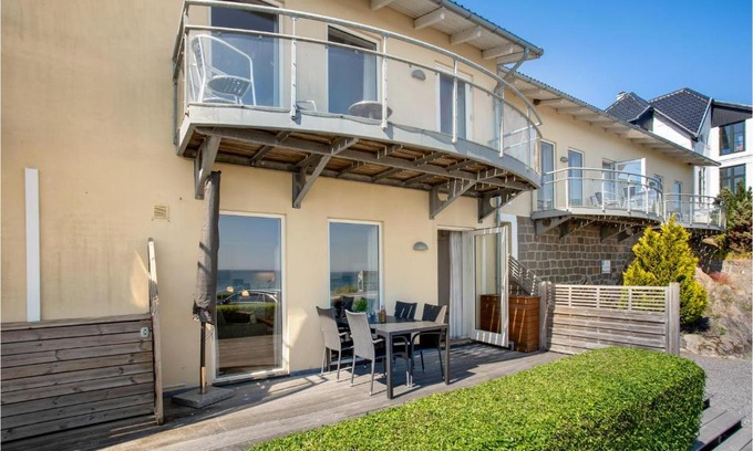 Sandkaas Apartamento | 1 Bedroom Amazing Apartment In Allinge
