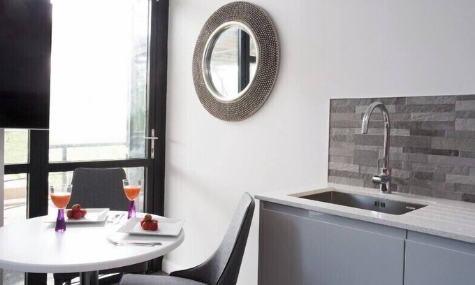 Central Milton Keynes Apartamento | 1 bedroom Apartment - Sleeps up to 2 with double bed