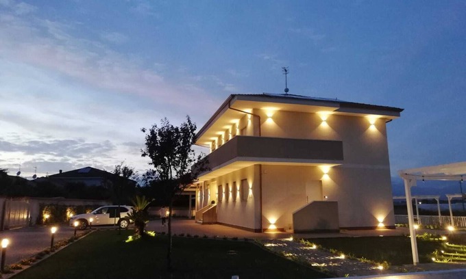 Magazzeno Apartamento | 1 Bedroom Apartment in Lake
