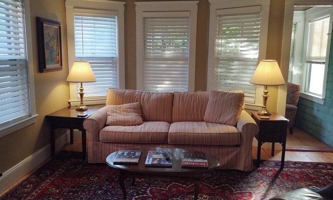 Readville Apartamento | 1-Bedroom Apartment in Milton Lower Mills convenient to Boston & Cambridge