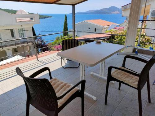 Bigovo Apartamento | 1-Bedroom Apartment