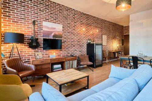 Wazemmes Apartamento | 1 bedroom apartment near metro, shops & schools
