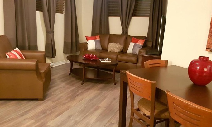 Downtown Gatineau Apartamento | 1-Bedroom Apartment Sweet #8 by Amazing Property Rentals