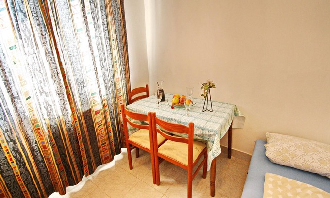 Drace Apartamento | Apartamento de 1 dormitorio con jardםn.