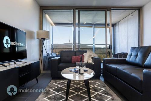 City West Apartamento | 1 Bedroom Apt With Parking Walk to ANU