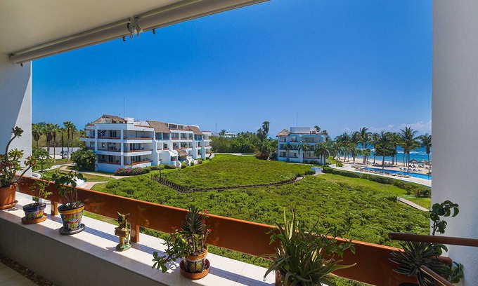 Costa Maya Condominio | 1 Bedroom Beachfront Luxury Suite & Private Beach in Cozumel