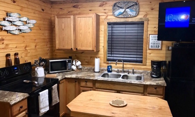 Unaka Cabina | NUEVA cabaña de 1 habitación ubicada en Cherokee National Forest cerca de Tellico Plains, Tn