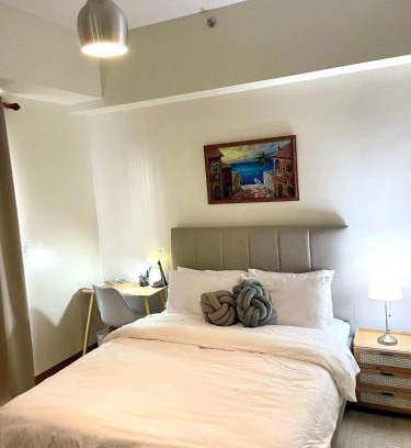 Iloilo Apartamento | 1 Bedroom Condo In Saint Honore Megaworld near ICC
