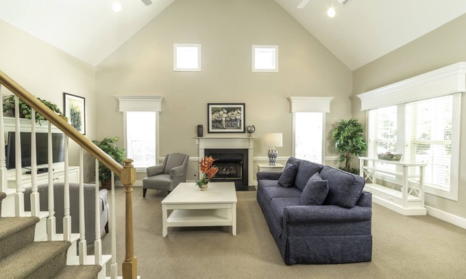 Lackey Cabaña | 1 Bedroom Cottage Suite Village in King's Creek weekly booking 8days/7nights.