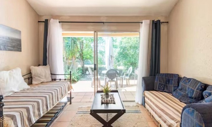 Greater Johannesburg Metropolitan Area Apartamento | 1 Bedroom Cottage