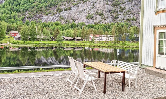Amli Apartamento | 1 Bedroom Cozy Apartment In Åmli