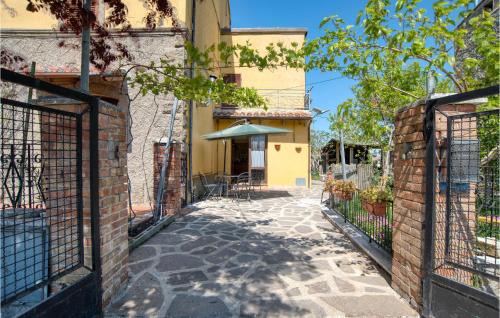 Castel del Piano Casa | 1 Bedroom Cozy Home In Montegiovi