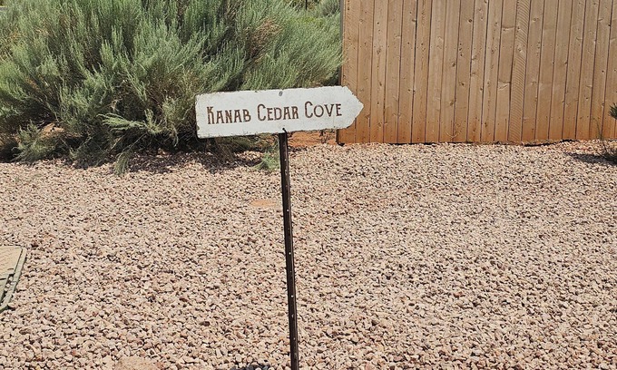 Kanab Cabaña | 1 Bedroom Discover a Cozy Getaway: near Zion, Bryce, and Grand Canyon!