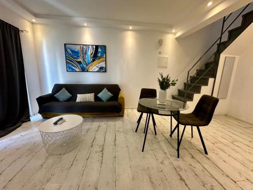 Agios Tychon Apartamento | 1-bedroom duplex 100m by the sea
