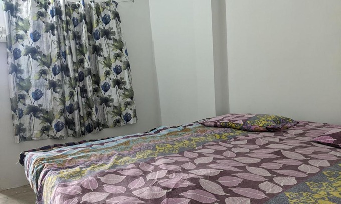 Faizabad Casa | 1-Bedroom Homestay with Free Parking on Premise