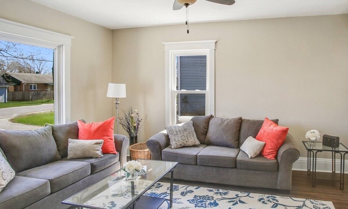 Lake Bluff Apartamento | 1 Bedroom Naval Family Oasis