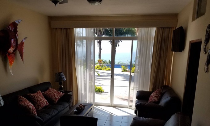 Tepic Condominio | 1 dormitorio condominio con vista al mar 207 en Vista Encantada
