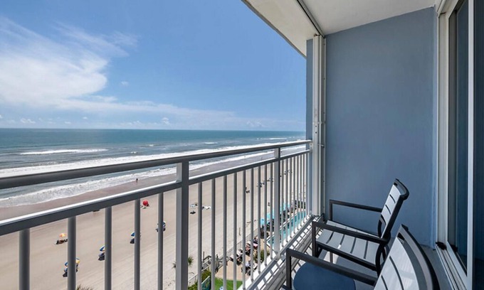 Daytona Beach Shores Complejo | 1 Bedroom Oceanfront Condo at Daytona Beach Seabreeze!!