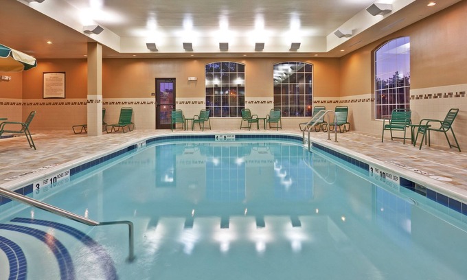 Rochester Condominio | 1 Bedroom | Queen Suite Near the River