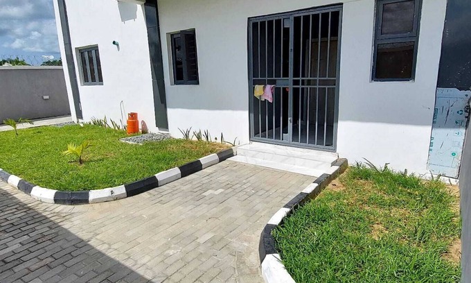 Ofin Apartamento | 1 Bedroom Studio Apartment, in the Heart of Lekki with 24/7 Electricity Supply