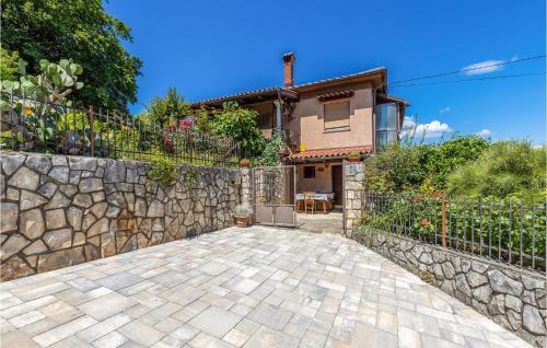Ika Apartamento | 1 Bedroom Stunning Apartment In Lovran