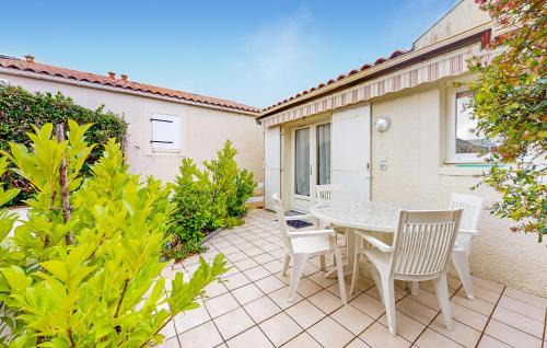 Vaux-sur-Mer Casa | 1 Bedroom Stunning Home In Vaux-Sur-Mer