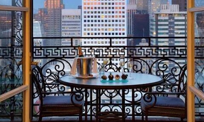 Nob Hill Casa | 1-Bedroom Suite at a 5⭐️ Hotel