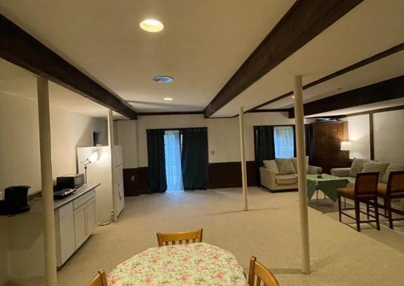Brooklandville Casa | 1 bedroom suite