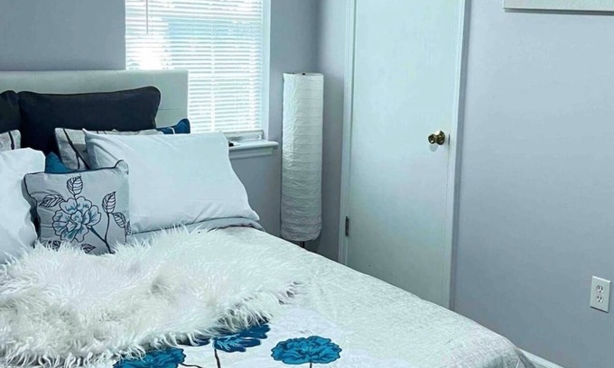 Charlotte Apartamento | 1-bedroom unit just 3 minutes drive to Spectrum Center