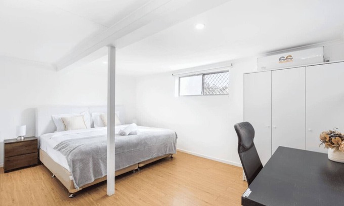 Macgregor Apartamento | 1 Bedroom Unit near highway/ transports & shops
