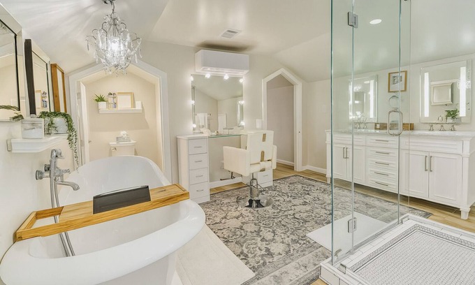 McQueeney Casa | 1-bedroom vacation home just 14 minutes from Comal River Perfect Romantic Escape