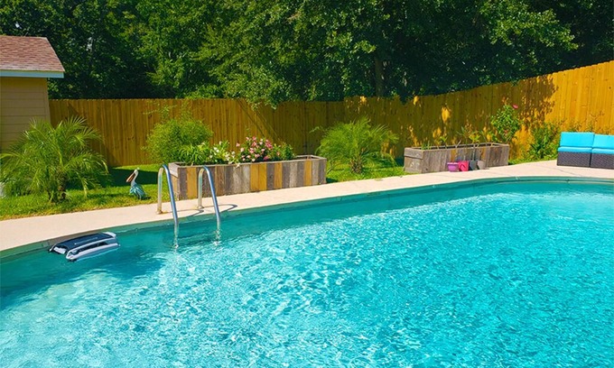 Long Beach Apartamento | 1-bedroom with WiFi, AC in lovely Long Beach, Ms with inground saltwater pool