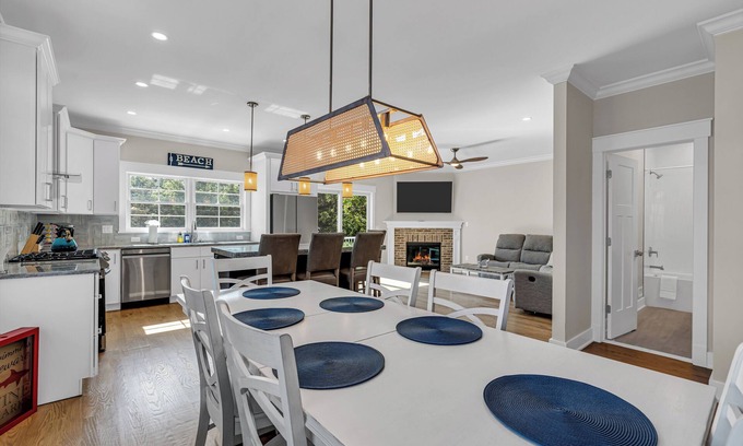 Ortley Beach Casa | 1 Block 2 Beach, Steps to Town, Linens/towels incl