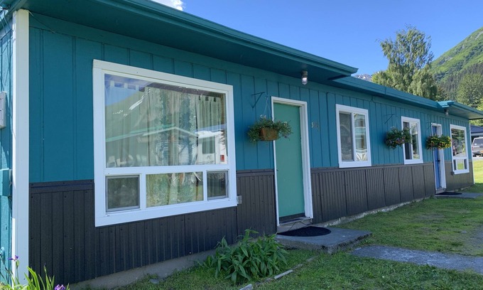 Seward Casa | 1 cuadra de la bahía!